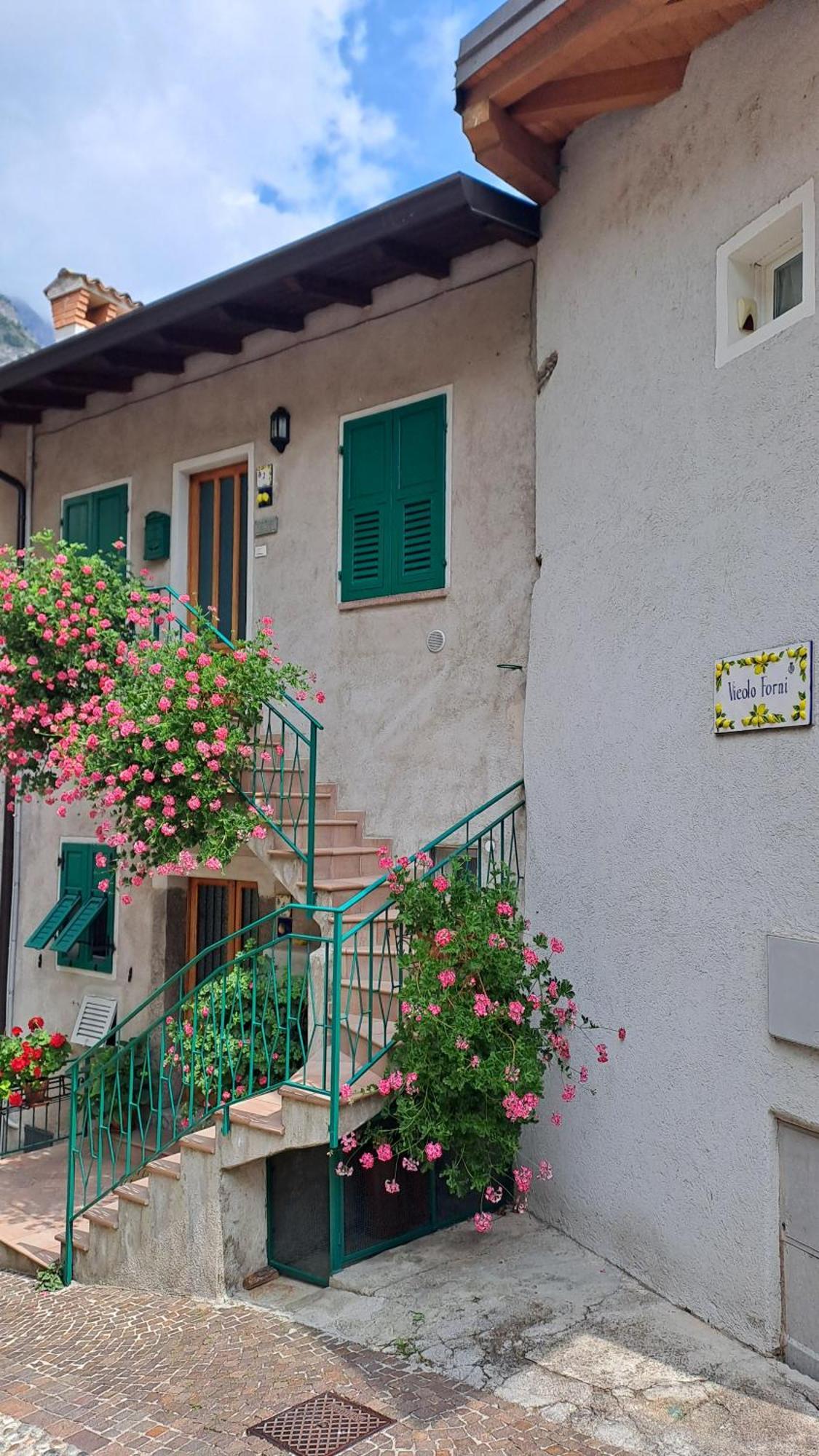 Apartament Casa Maria Lafinestrasulgarda Limone sul Garda Zewnętrze zdjęcie